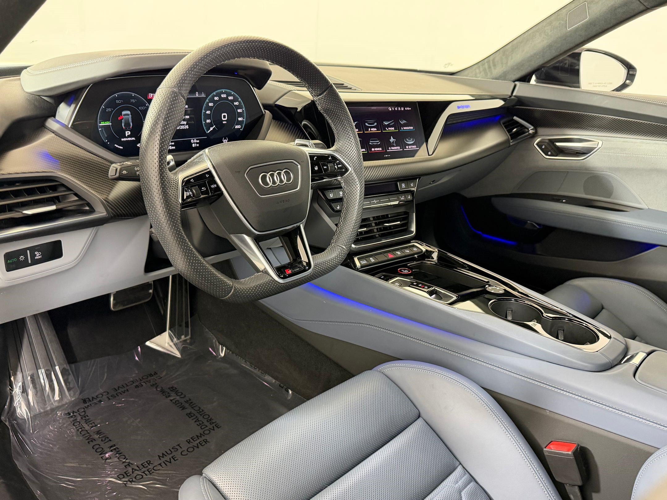 Used 2023 Audi RS e-tron GT w/ Carbon Performance Package AWD/4WD image 4