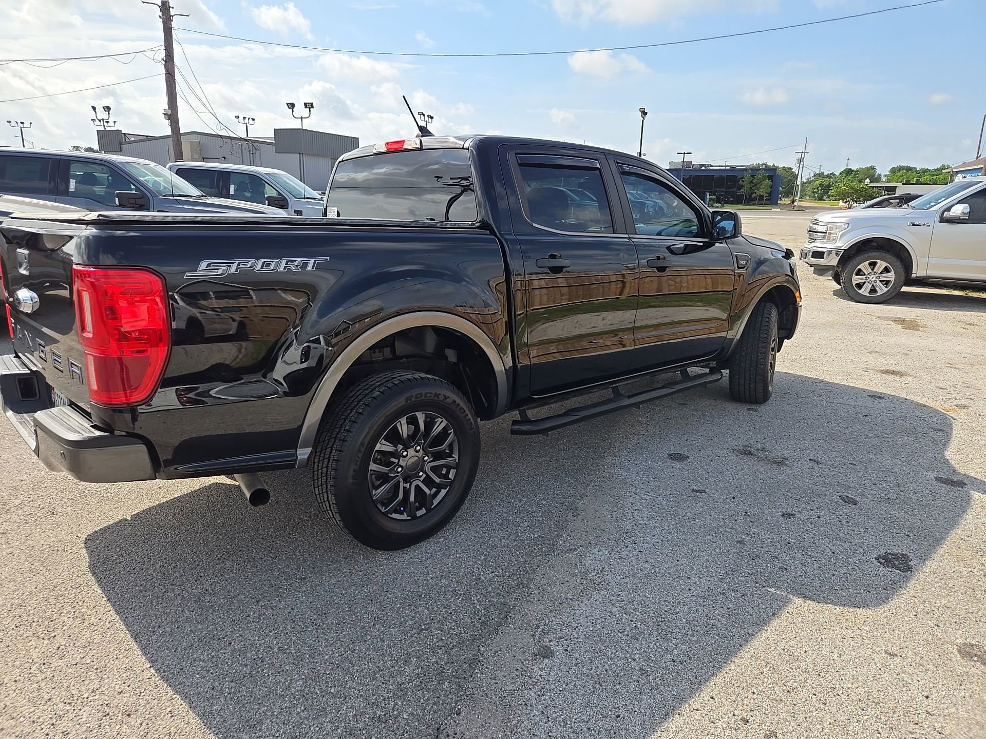 Used 2020 Ford Ranger XLT w/ Equipment Group 301A Mid image 9