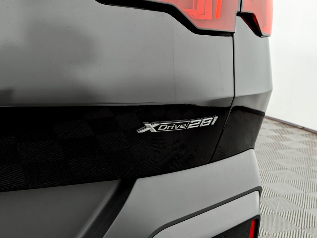 New 2026 BMW X2 xDrive28i w/ Convenience Package image 7