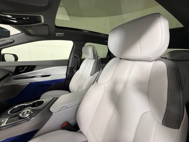 New 2026 Cadillac Optiq Sport 1 w/ LPO, ONYX Package AWD/4WD image 16