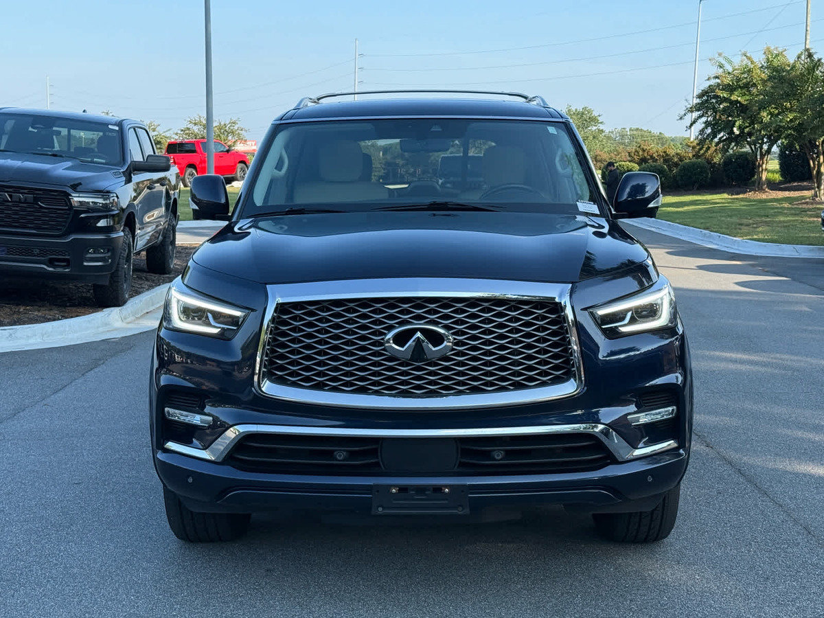 Used 2021 INFINITI QX80 Luxe w/ All-Season Package AWD/4WD image 8