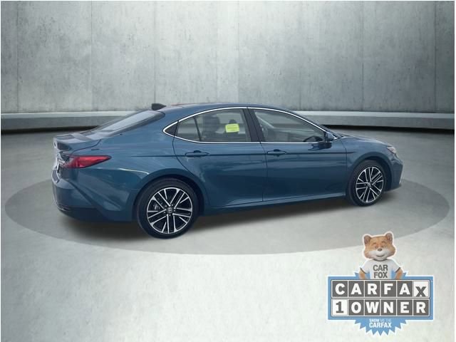 Used 2025 Toyota Camry XLE image 6