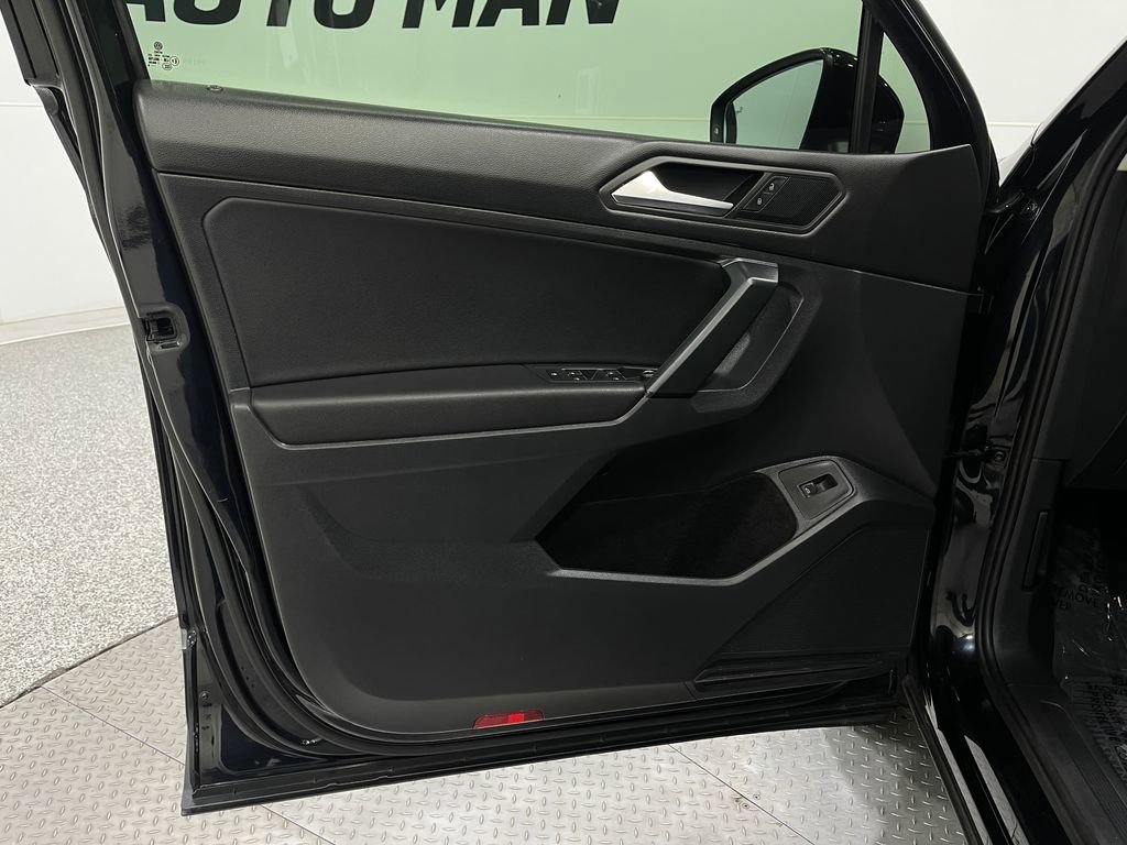 Used 2019 Volkswagen Tiguan SEL image 21