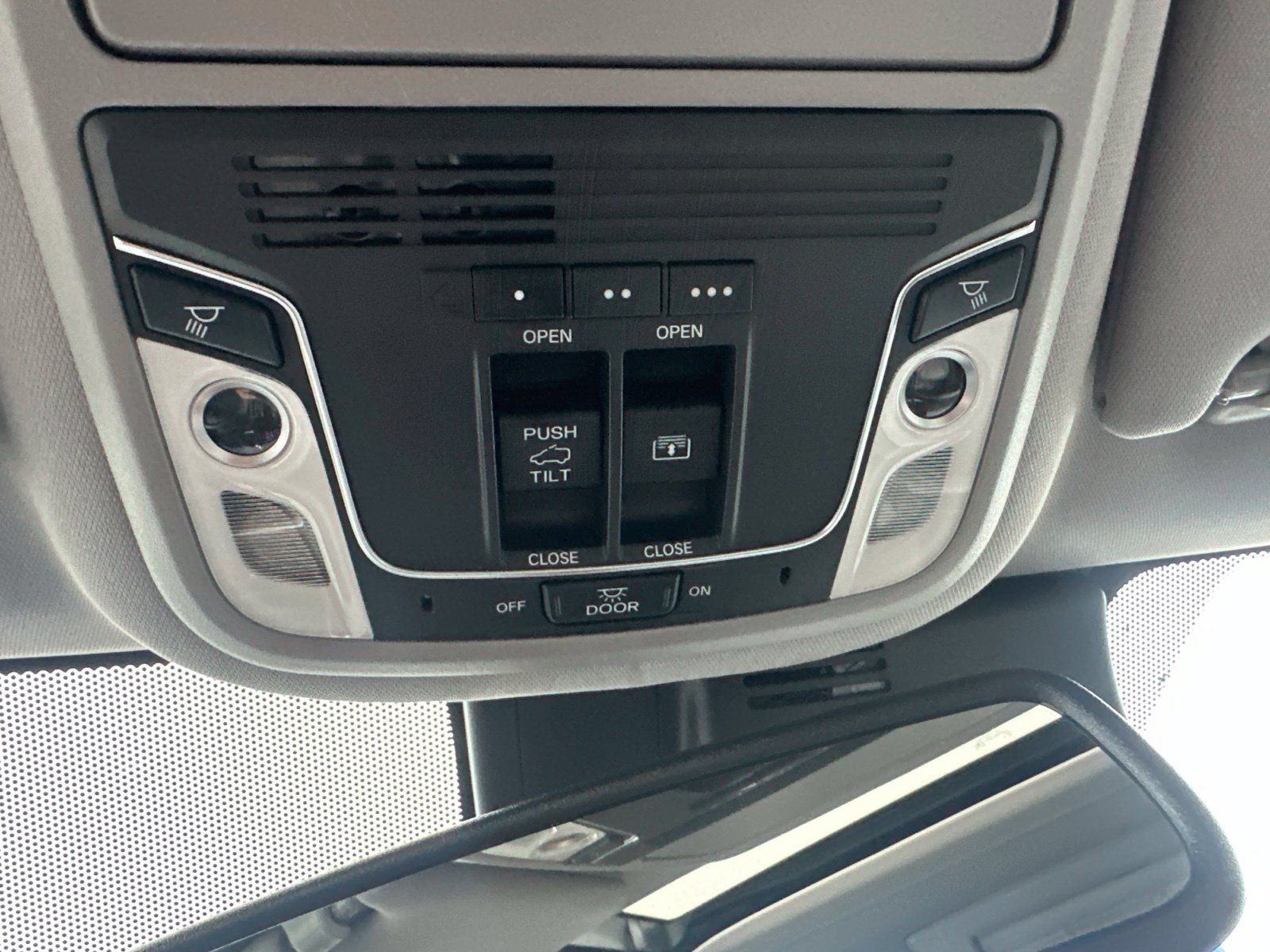 Used 2017 Honda Pilot Elite image 79