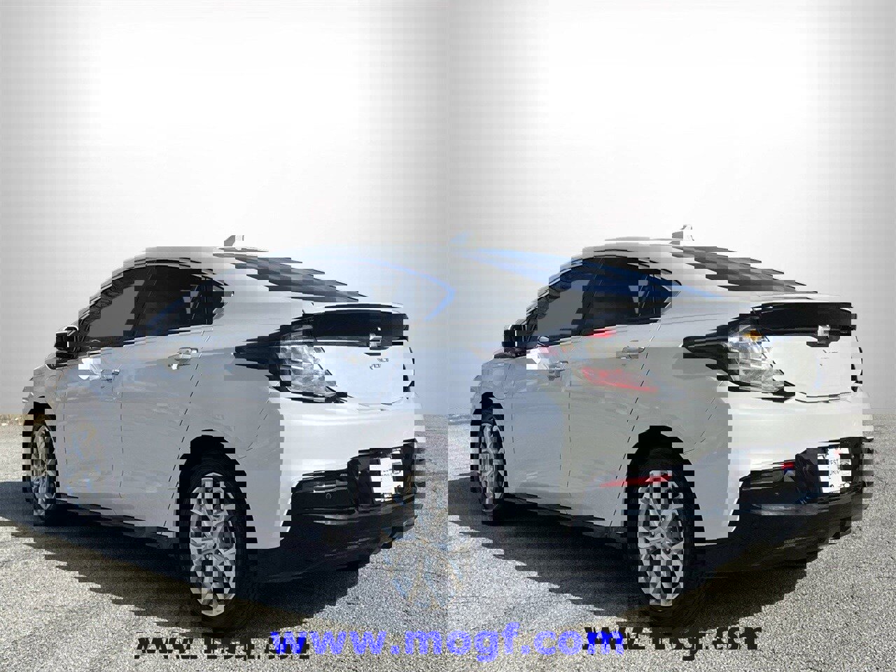 Used 2018 Chevrolet Volt Premier w/ Driver Confidence Package image 2