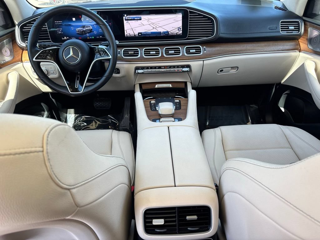 Used 2025 Mercedes-Benz GLS 450 4MATIC image 20