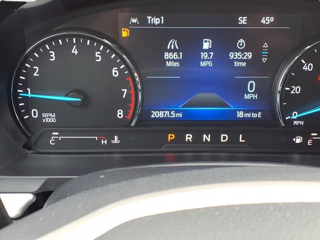 Used 2022 Ford Explorer XLT image 25