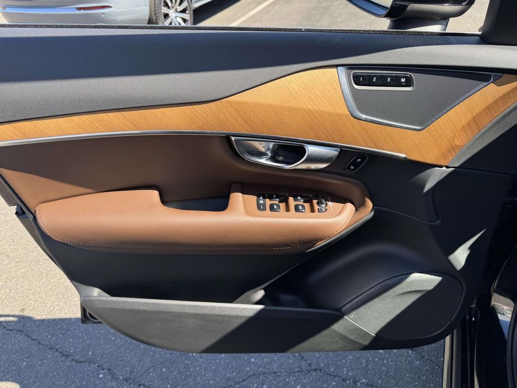 Certified 2023 Volvo XC90 B6 Plus w/ Protection Package Premier image 14