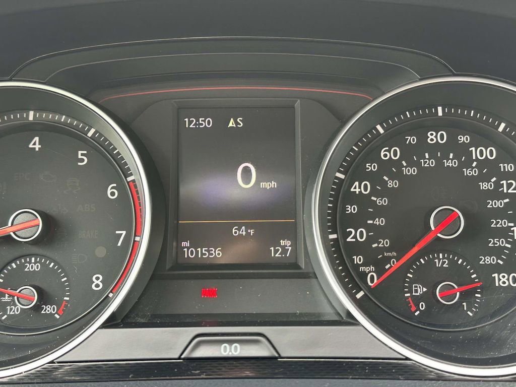 Used 2016 Volkswagen GTI SE FWD image 15