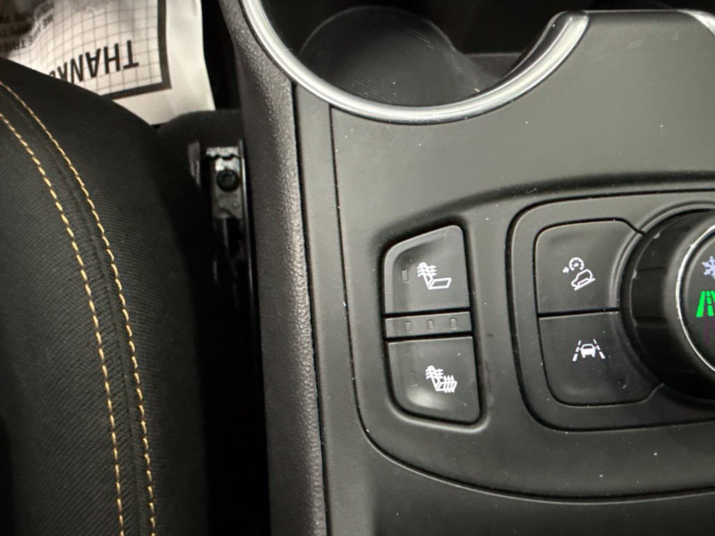 Used 2021 GMC Terrain SLE w/ Driver Convenience Package FWD image 32