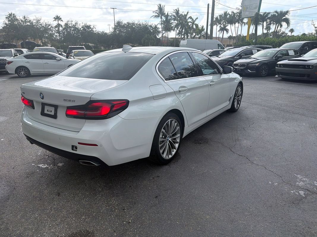 Used 2023 BMW 530i xDrive w/ Convenience Package AWD/4WD image 5