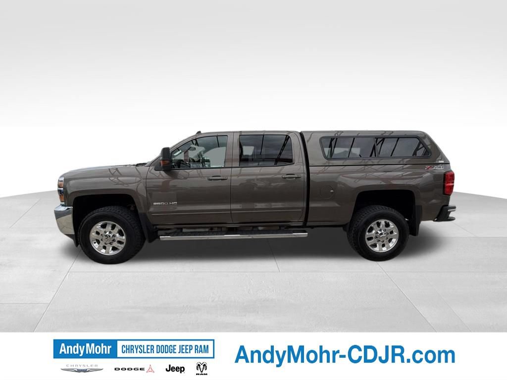 Used 2015 Chevrolet Silverado 2500 LT w/ LT Convenience Package AWD/4WD image 4