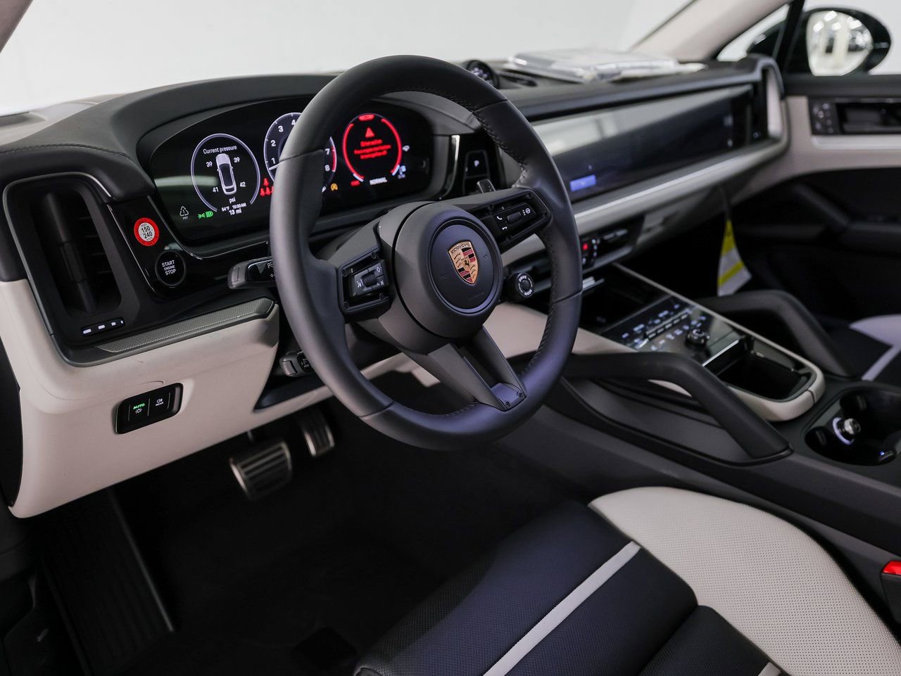 New 2026 Porsche Cayenne S image 4