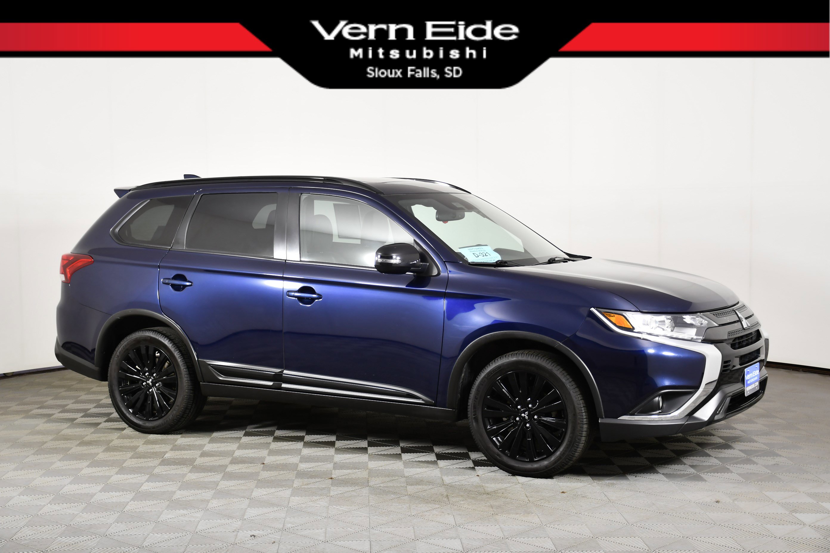 Used 2020 Mitsubishi Outlander LE