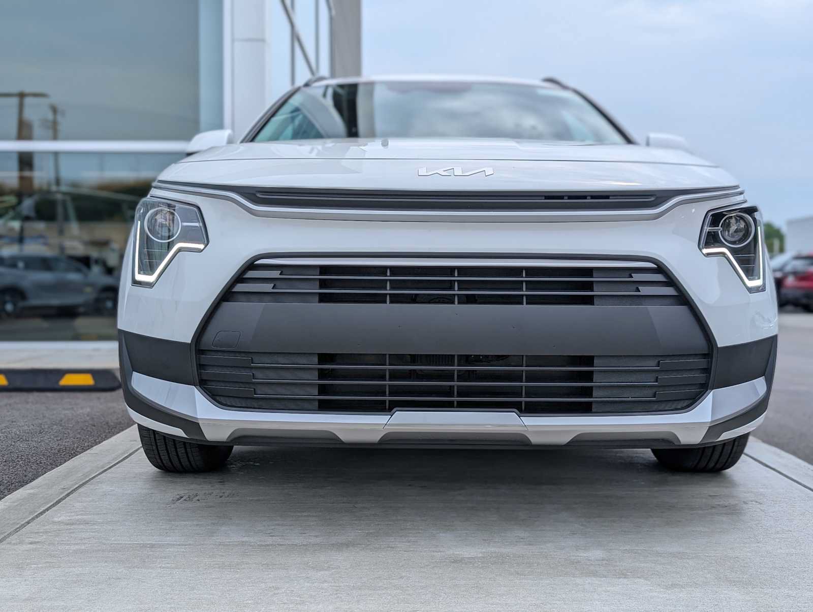 New 2026 Kia Niro LX FWD image 2