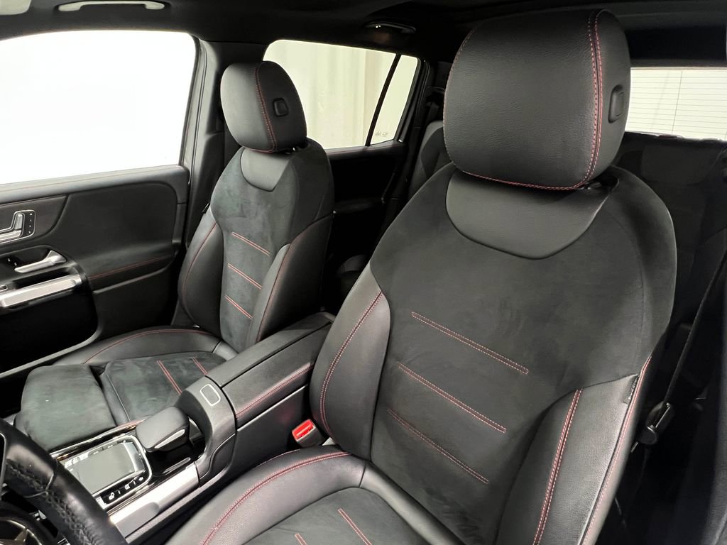 Used 2020 Mercedes-Benz GLB 250 4MATIC image 15