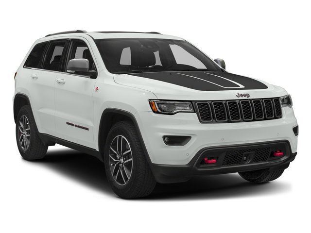 Certified 2017 Jeep Grand Cherokee Trailhawk AWD/4WD image 9