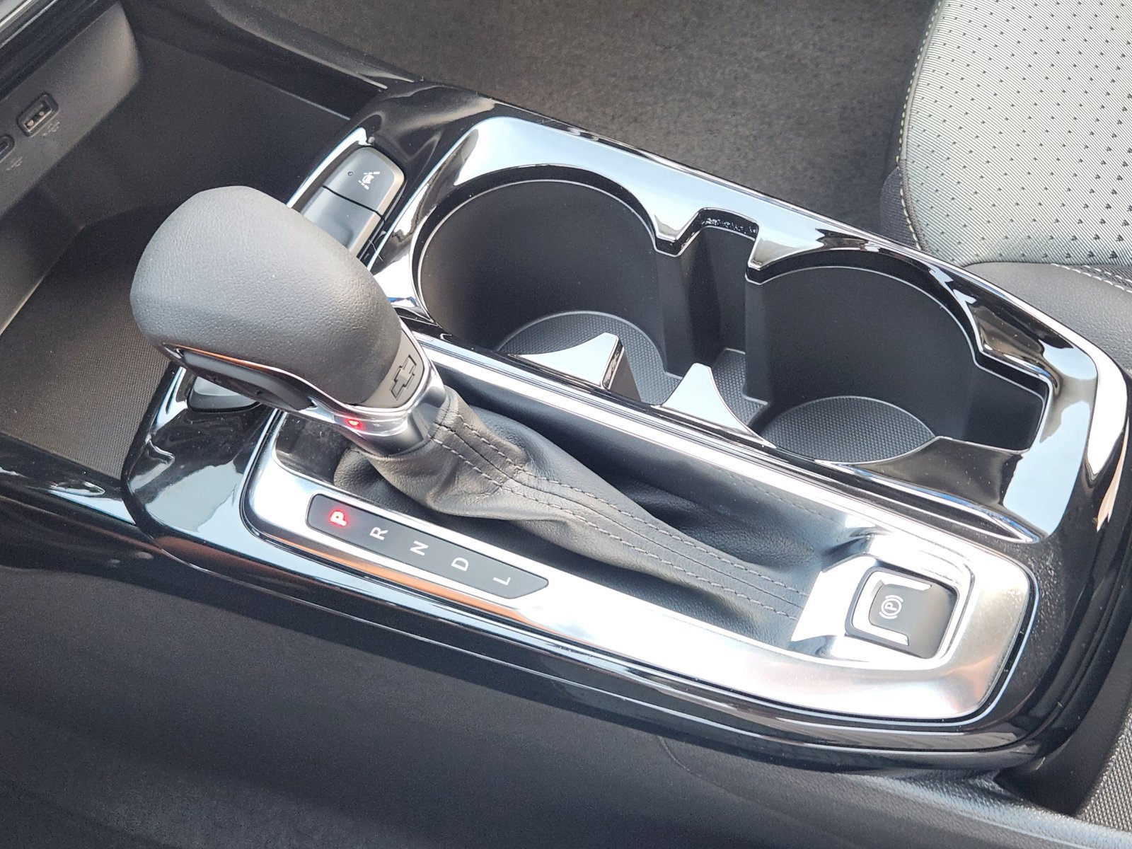 New 2026 Chevrolet Trax LT w/ LT Convenience Package FWD image 19