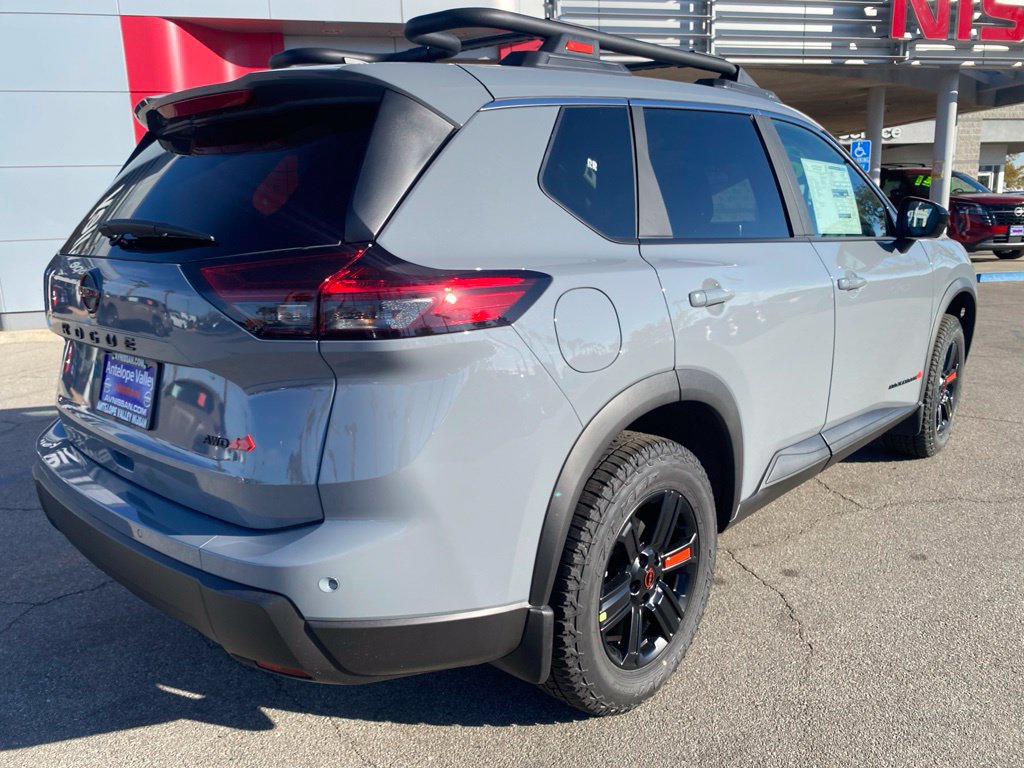 New 2027 Nissan Rogue SV AWD/4WD image 7