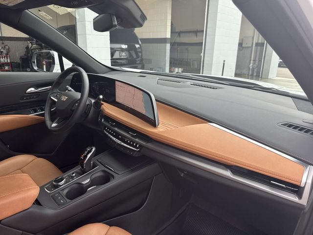 Certified 2024 Cadillac XT4 Premium Luxury AWD/4WD image 51