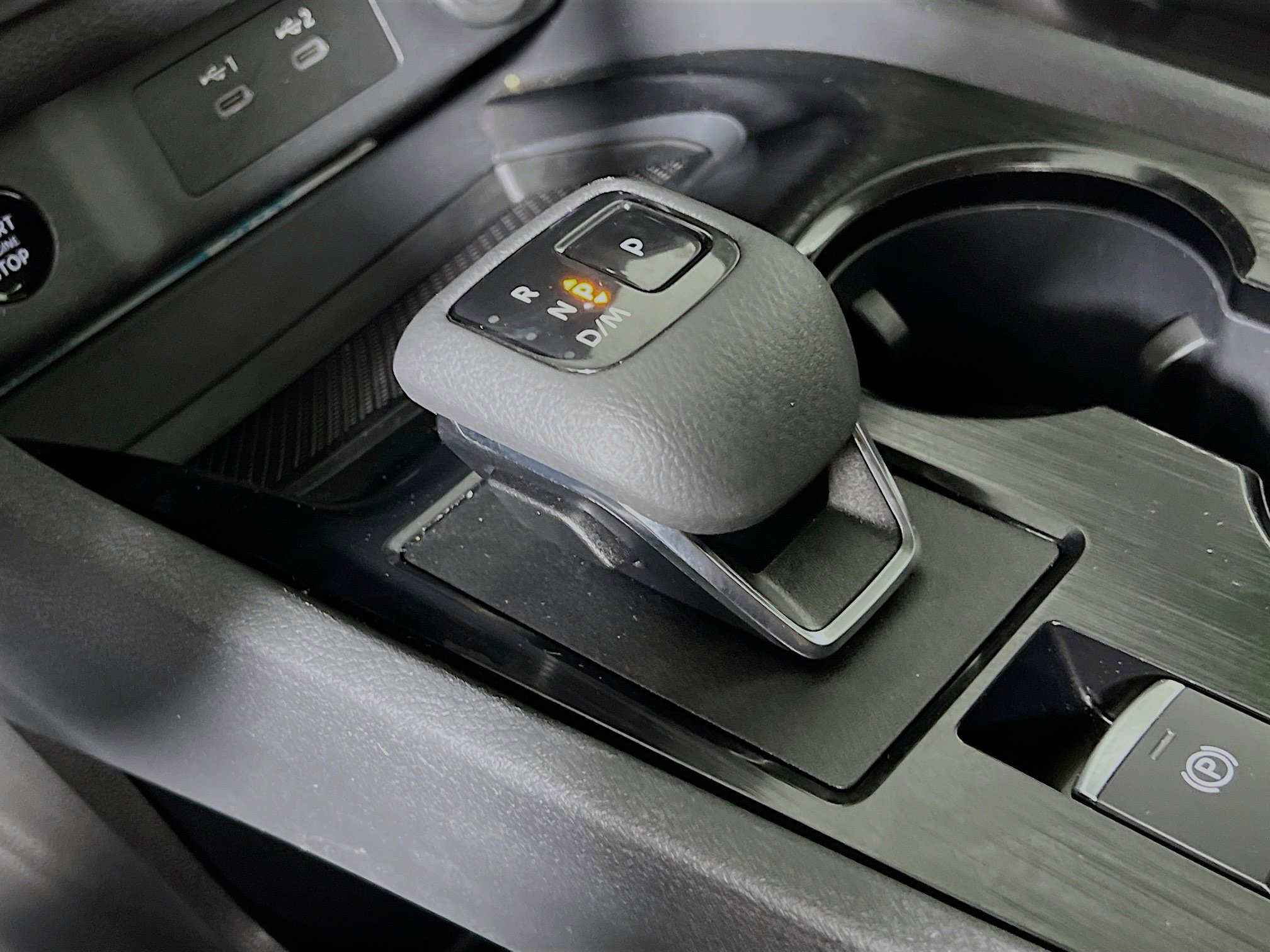 Used 2024 Nissan Rogue SV image 24