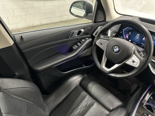 Used 2025 BMW X7 xDrive40i AWD/4WD image 12