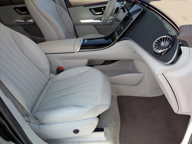 Used 2023 Mercedes-Benz EQE 500 4MATIC SUV w/ Exclusive Trim Package image 18