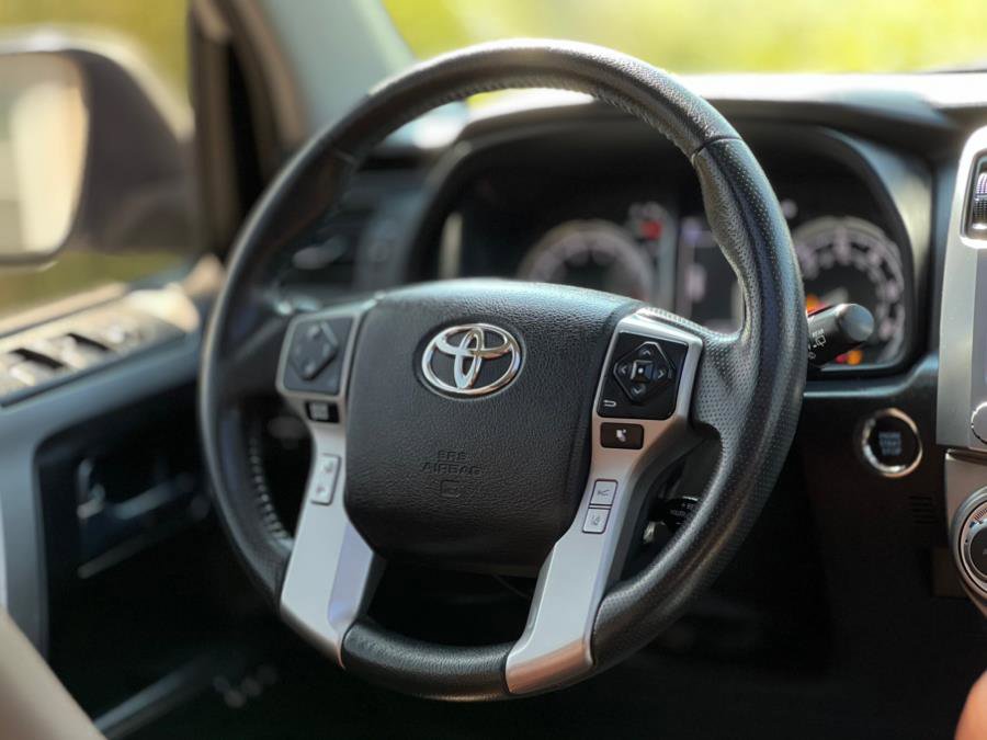 Used 2020 Toyota 4Runner Limited image 16