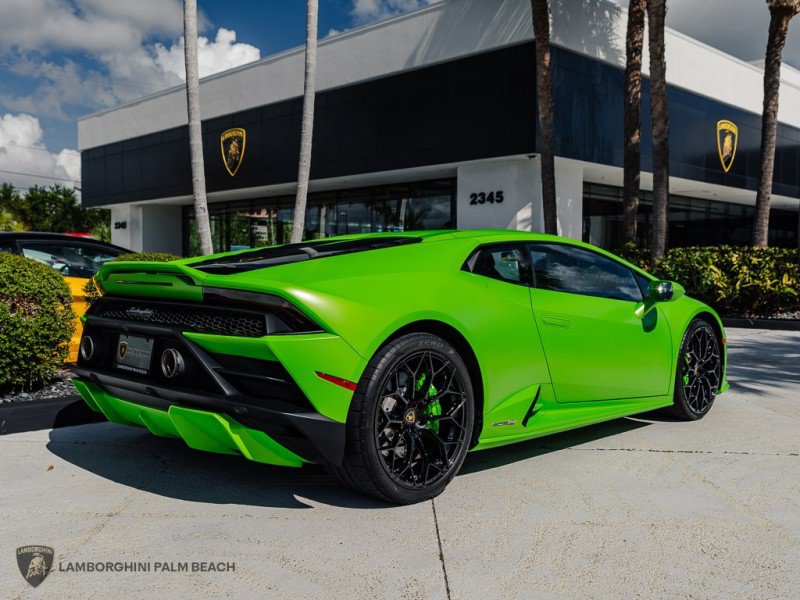 Used 2022 Lamborghini Huracan EVO RWD image 6