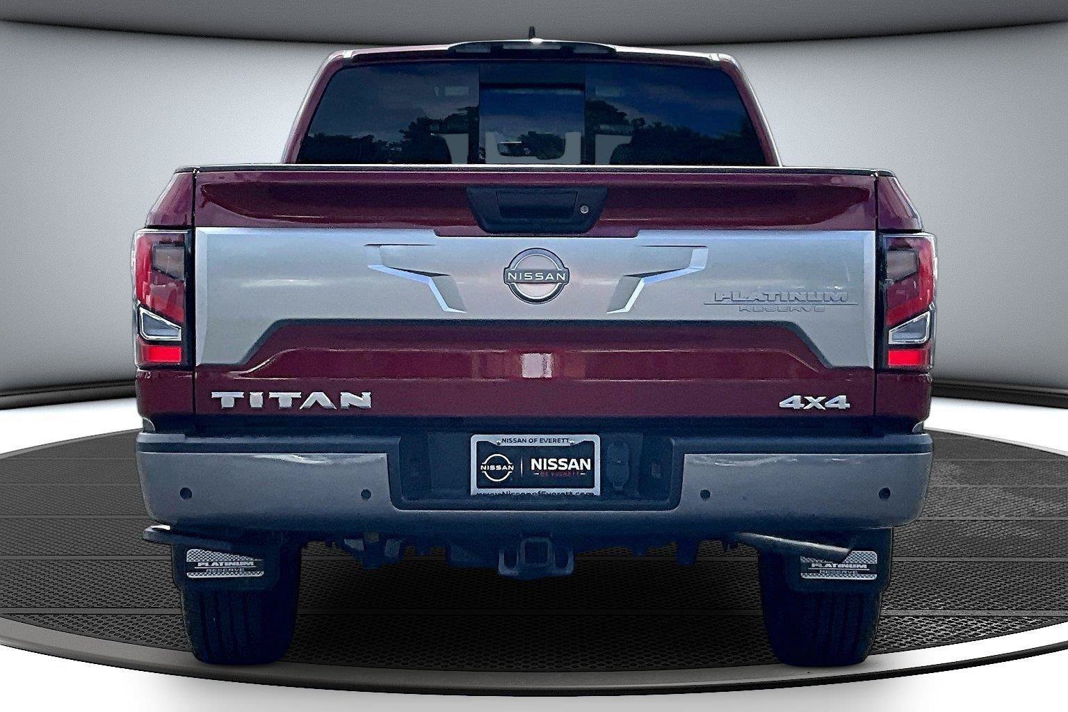 Used 2024 Nissan Titan Platinum Reserve w/ Moonroof Package AWD/4WD image 6