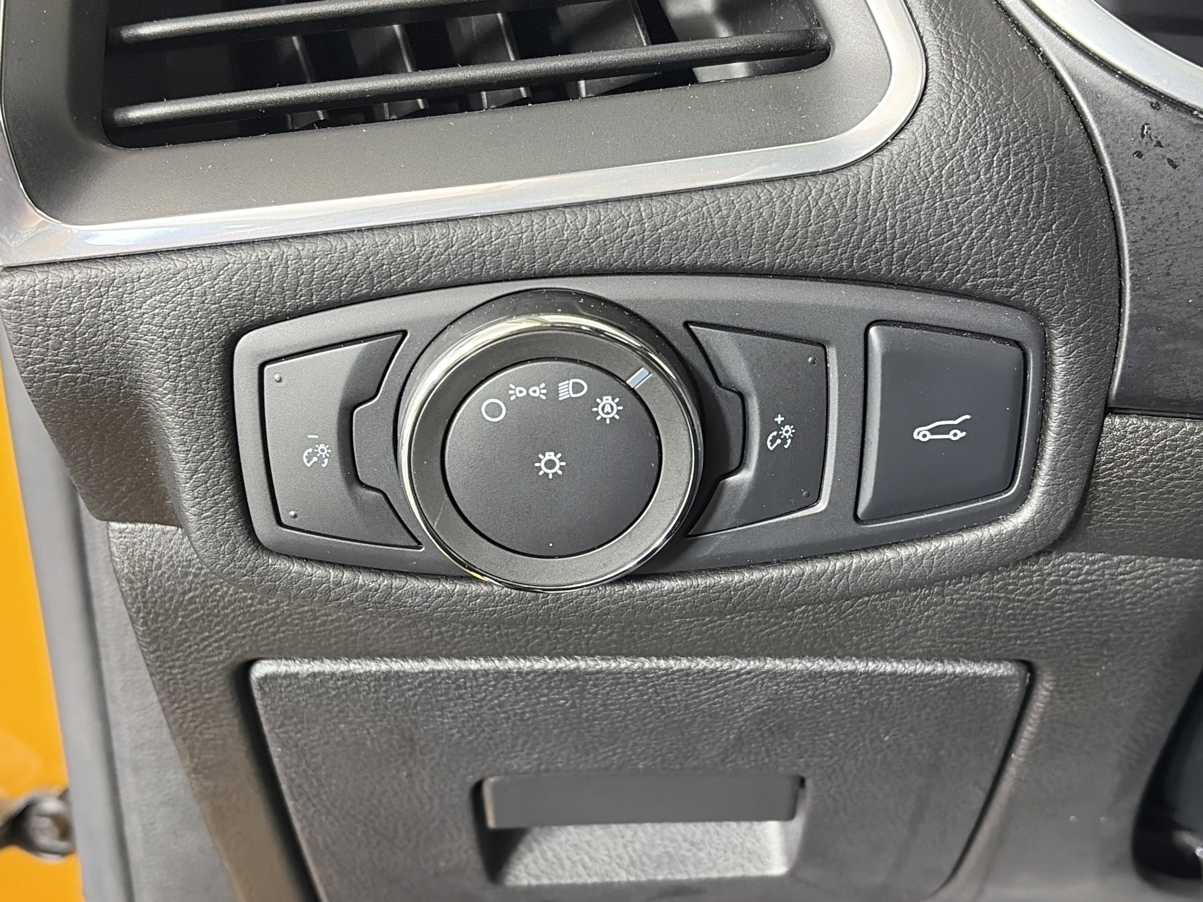 Used 2015 Ford Edge Sport w/ Equipment Group 401A image 28