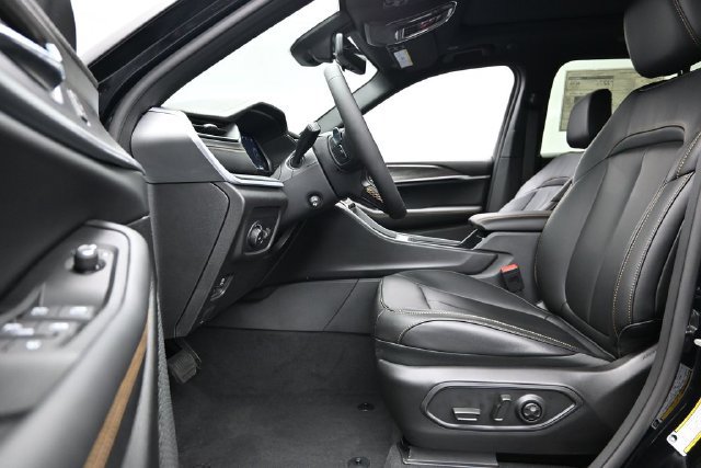 New 2026 Jeep Grand Cherokee Limited AWD/4WD image 22