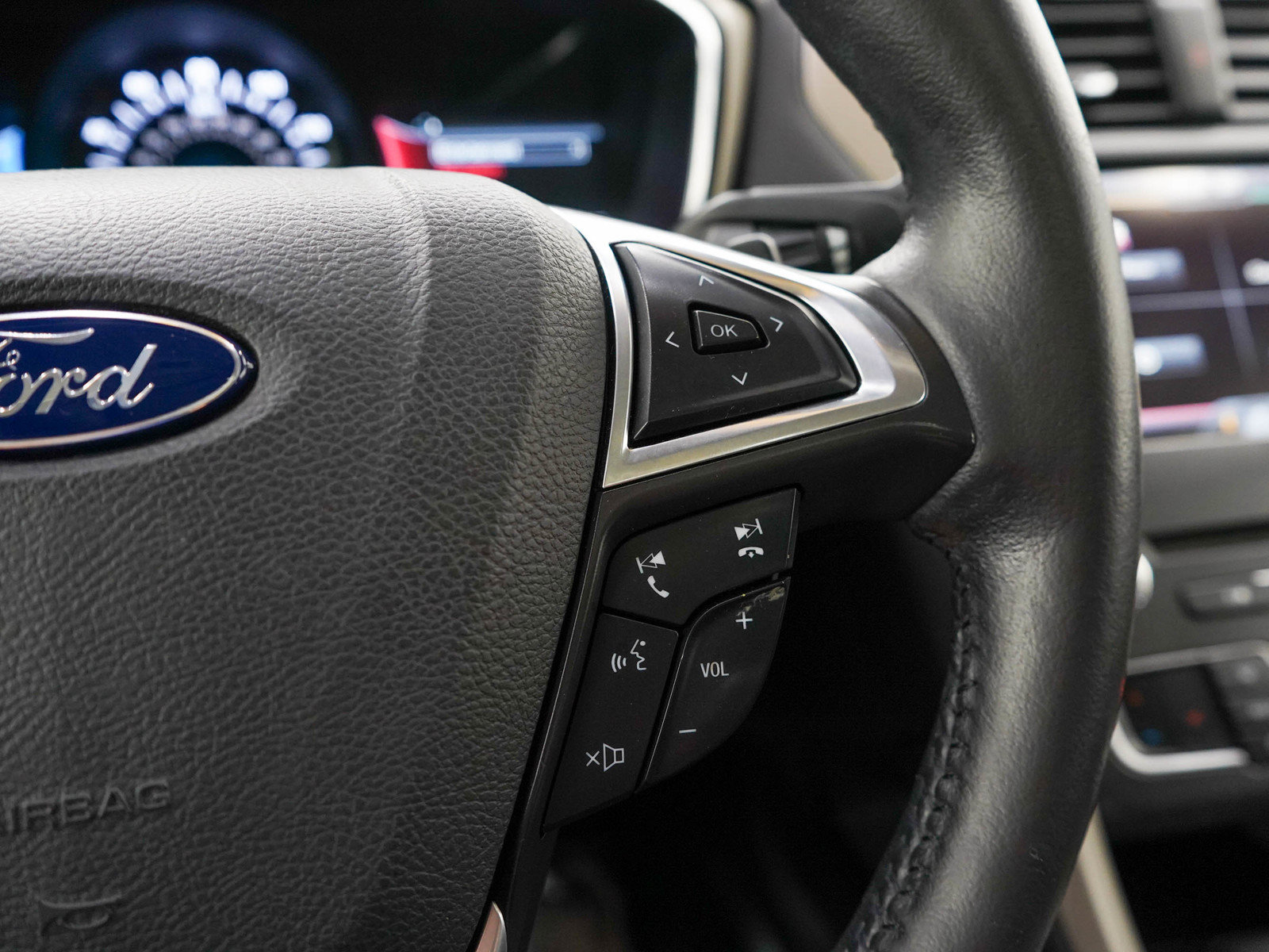 Used 2016 Ford Fusion SE w/ Equipment Group 202A FWD image 20