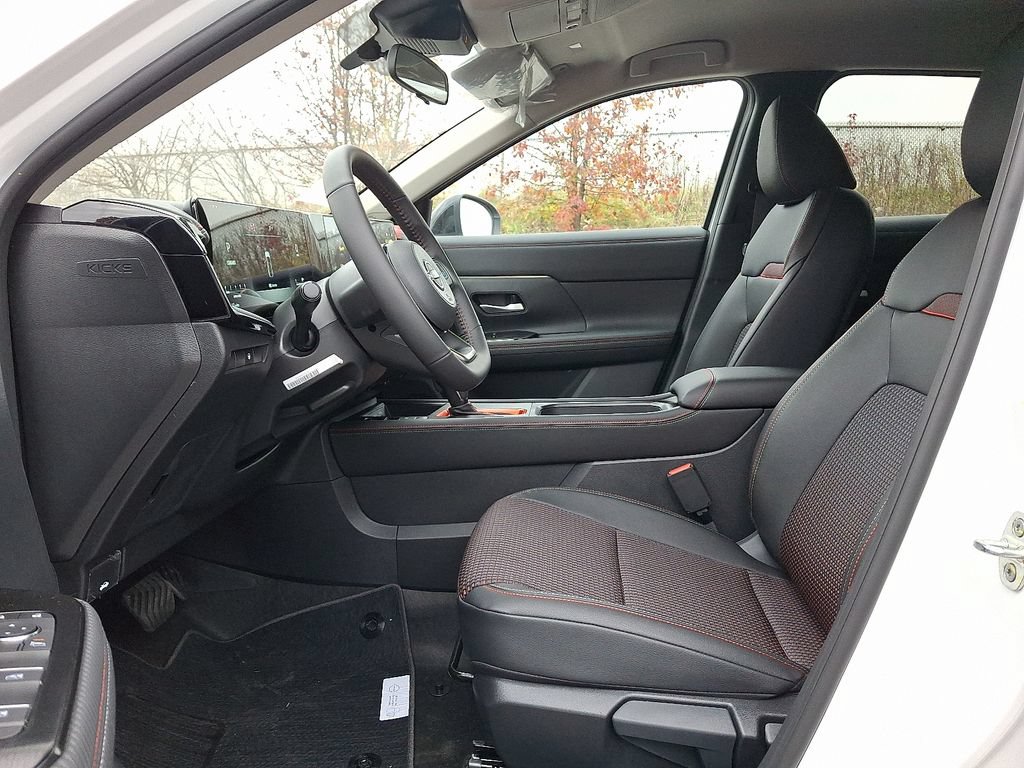 New 2026 Nissan Kicks SR w/ Cold Weather Package AWD/4WD image 11