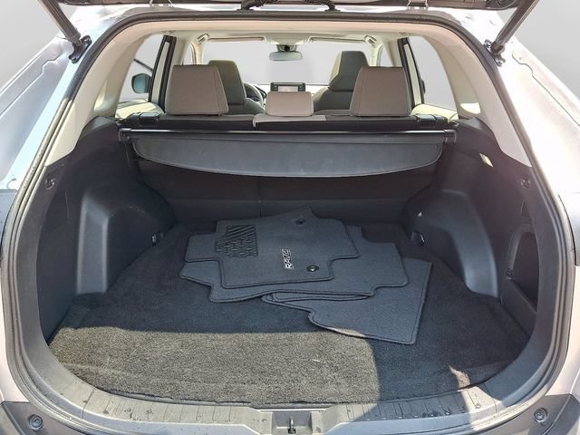 Used 2022 Toyota RAV4 XLE w/ Convenience Package AWD/4WD image 30