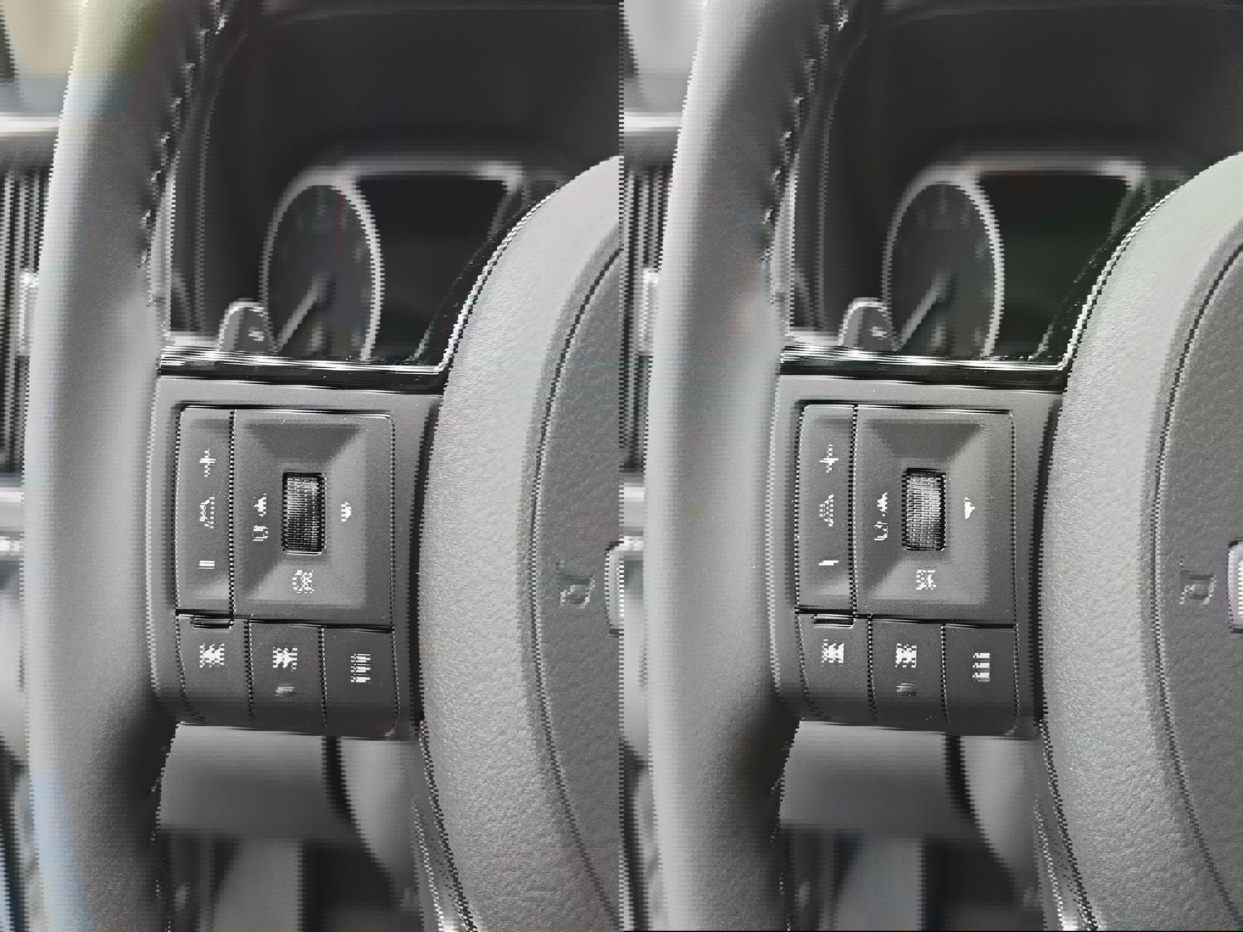 New 2025 Nissan Pathfinder SL image 18