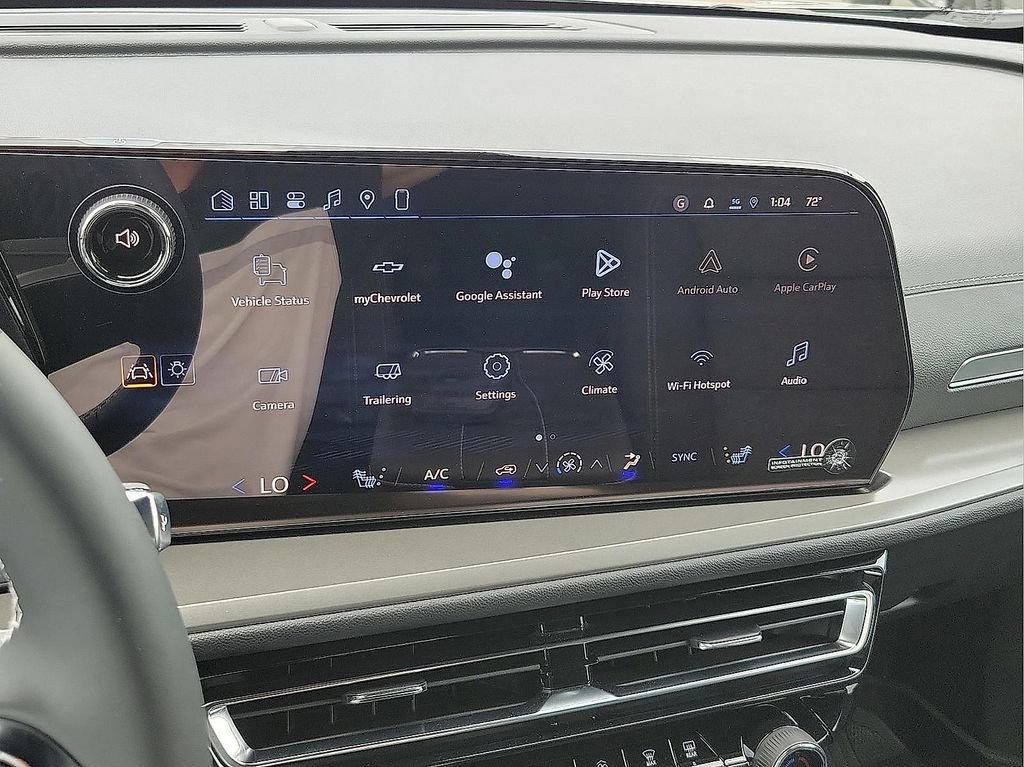 New 2026 Chevrolet Traverse LT w/ Sun and Wheel Package FWD image 16