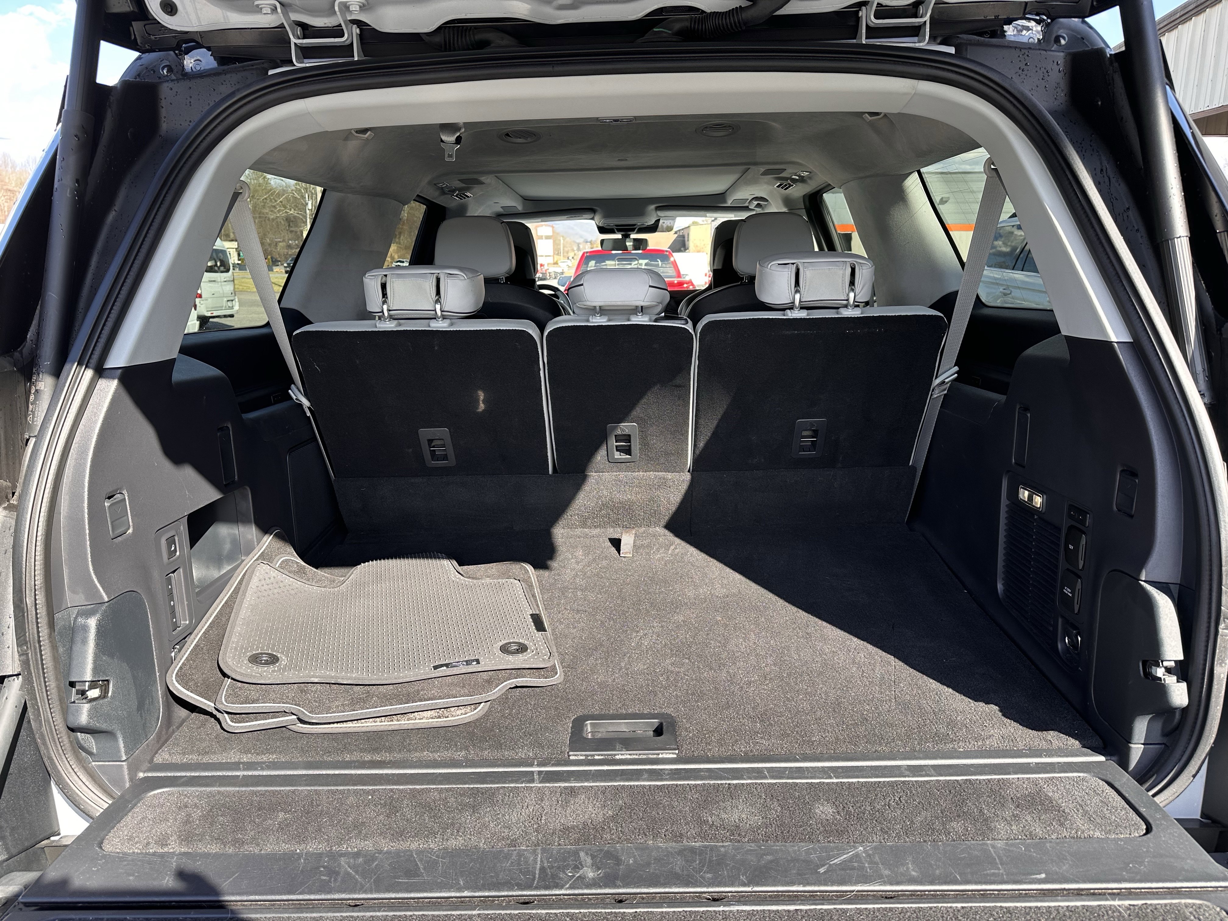 Used 2025 Lincoln Navigator L Black Label w/ Black Label Special Edition image 21