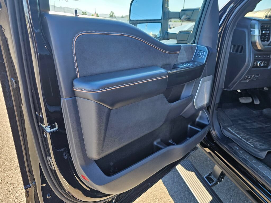 Used 2024 Ford F350 Platinum AWD/4WD image 16