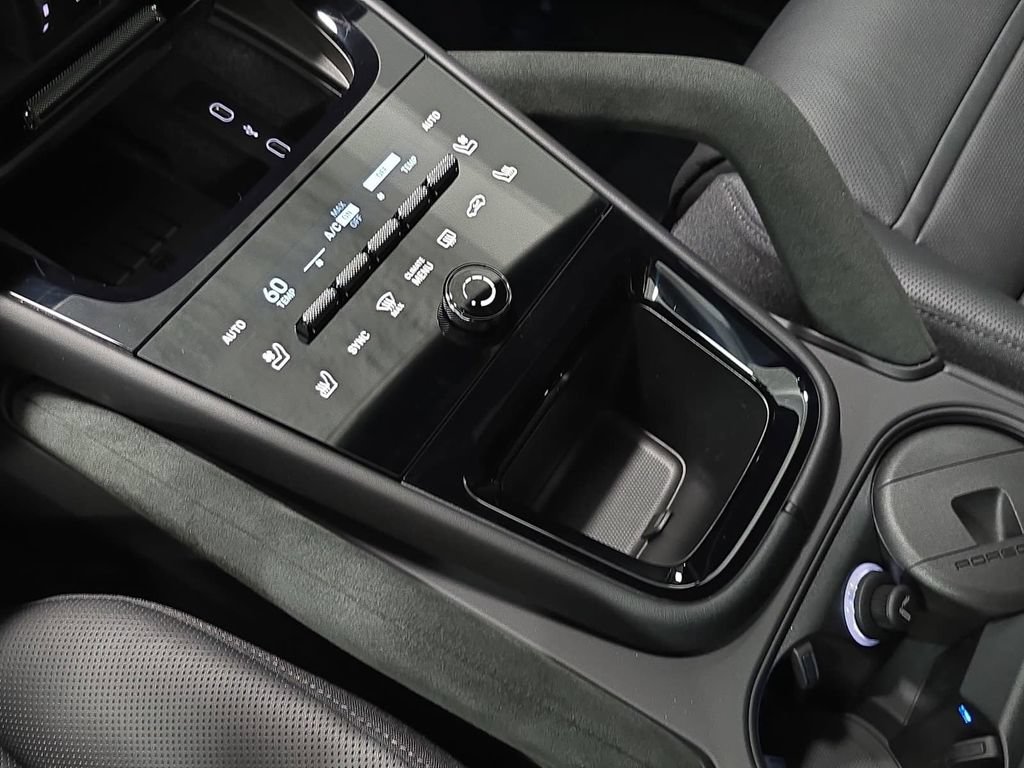 New 2026 Porsche Cayenne Turbo GT AWD/4WD image 20
