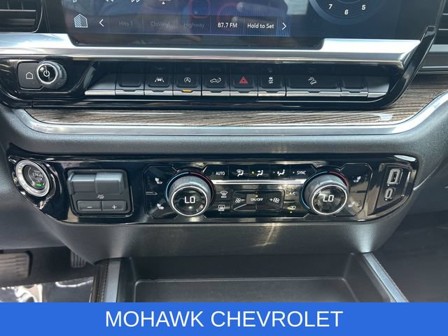 Used 2023 Chevrolet Silverado 1500 RST AWD/4WD image 35