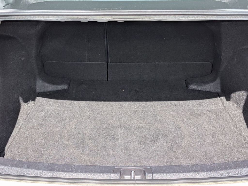 Used 2024 Toyota Corolla LE image 25