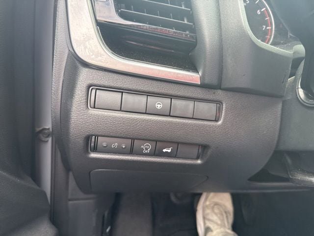 Certified 2023 Nissan Rogue SL FWD image 9