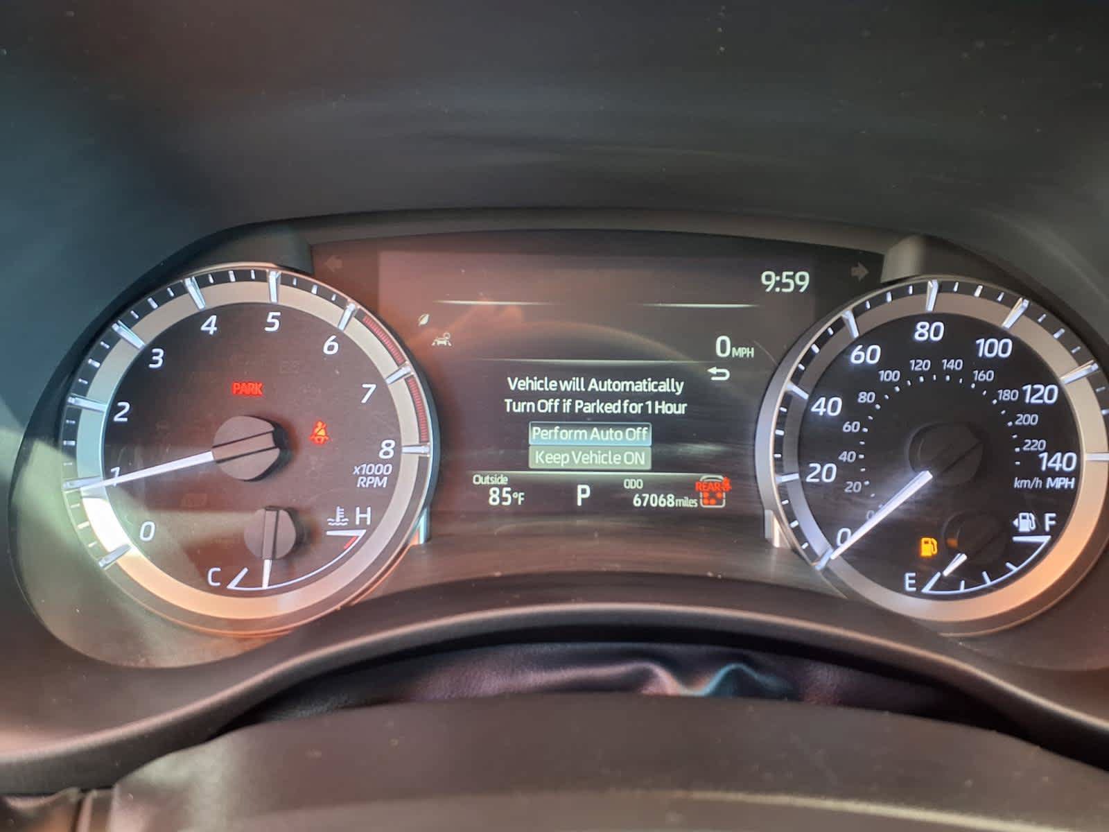 Used 2024 Toyota Highlander XLE FWD image 21
