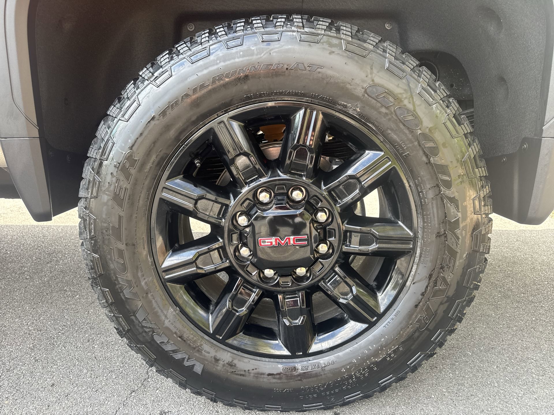 New 2026 GMC Sierra 2500 AT4 image 19