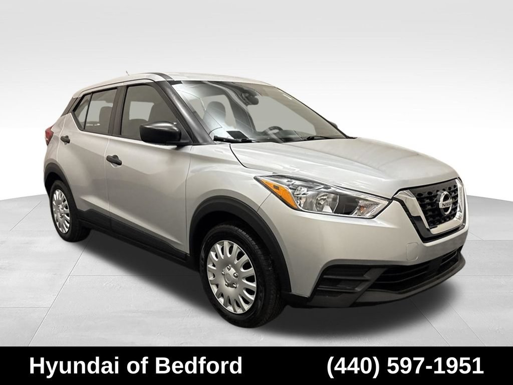 Used 2020 Nissan Kicks S FWD image 3