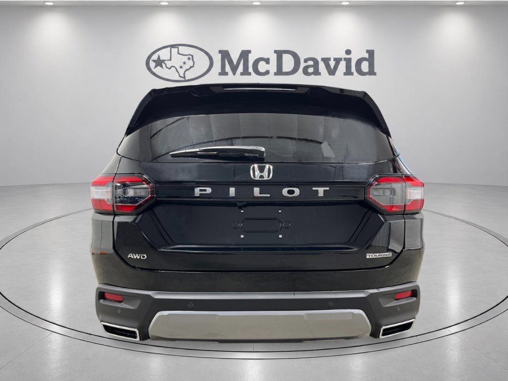 New 2026 Honda Pilot Touring image 5