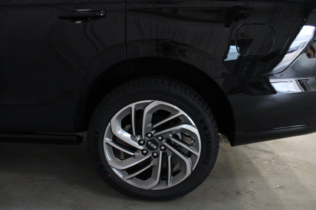 New 2027 Lincoln Navigator Reserve AWD/4WD image 30