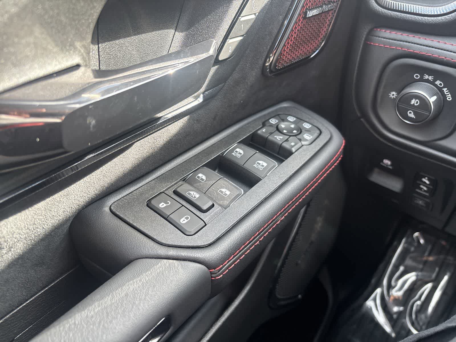 New 2027 RAM 1500 4x4 Crew Cab image 36
