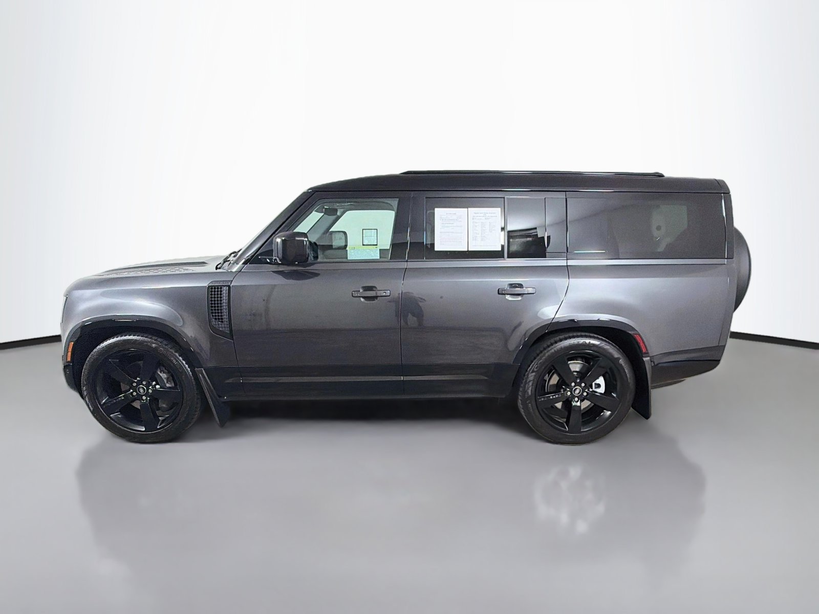 Certified 2025 Land Rover Defender 130 X-Dynamic SE AWD/4WD image 2